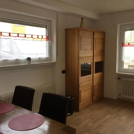 Mimi Souterrainwohnung