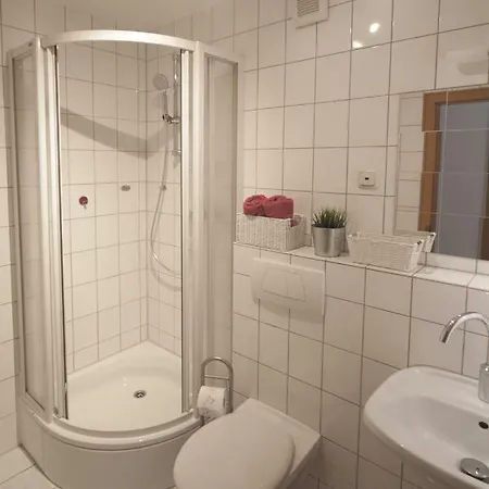 Mimi Souterrainwohnung Apartmán *