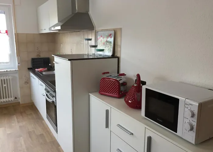 Mimi Souterrainwohnung Lägenhet *